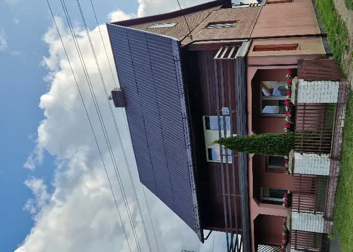 Malowanie dachów, Mycie elewacji, Mycie kostki brukowej. 