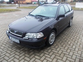 PIĘKLE VOLVO V40 1.9 TDI LIFT