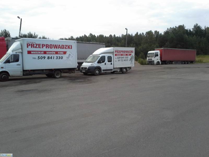 Przeprowadzki , transport mebki , znoszenie mebli tel 509841330