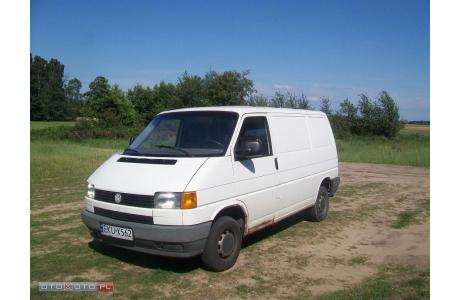 Kupie Volkswagena Transportera T-4 od 1990roku do 1996roku .moze byc skorodowany,zaniedbany,do popra