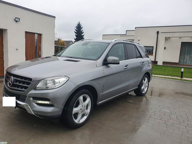 Mercedes ML 166 350 BlueTech 4x4 Pneumatyczne zawieszeenie