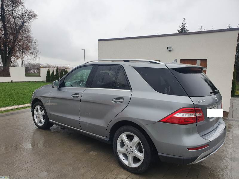 Mercedes ML 166 350 BlueTech 4x4 Pneumatyczne zawieszeenie