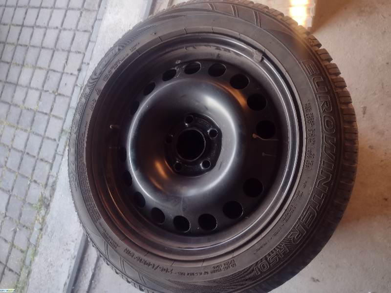 Komplet 4 x  opony z felgami 205/50 R16 zimowe